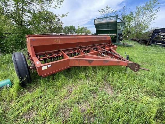Image of International Harvester 5100 equipment image 1
