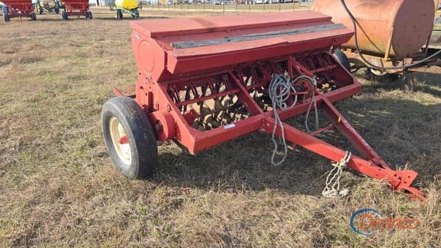Image of International Harvester 10 equipment image 1