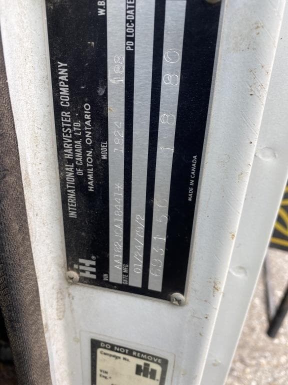 Image of International 1824 equipment image 4