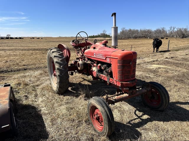 Image of International Harvester H equipment image 2