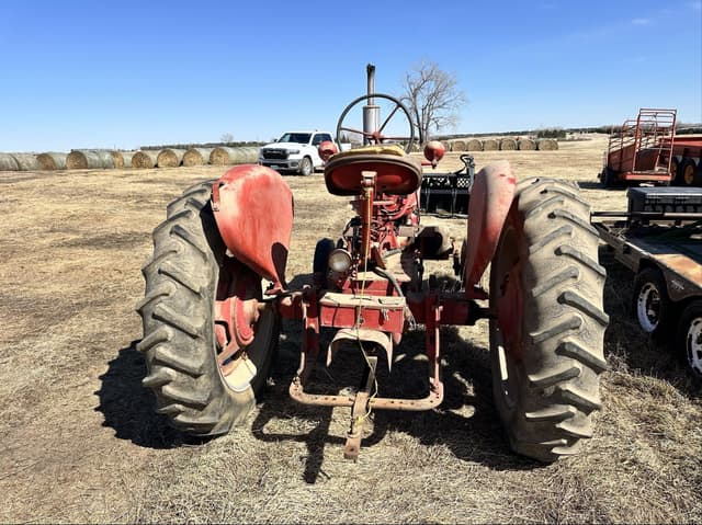 Image of International Harvester H equipment image 4