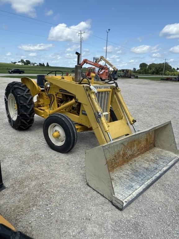 Main image International Harvester 3414