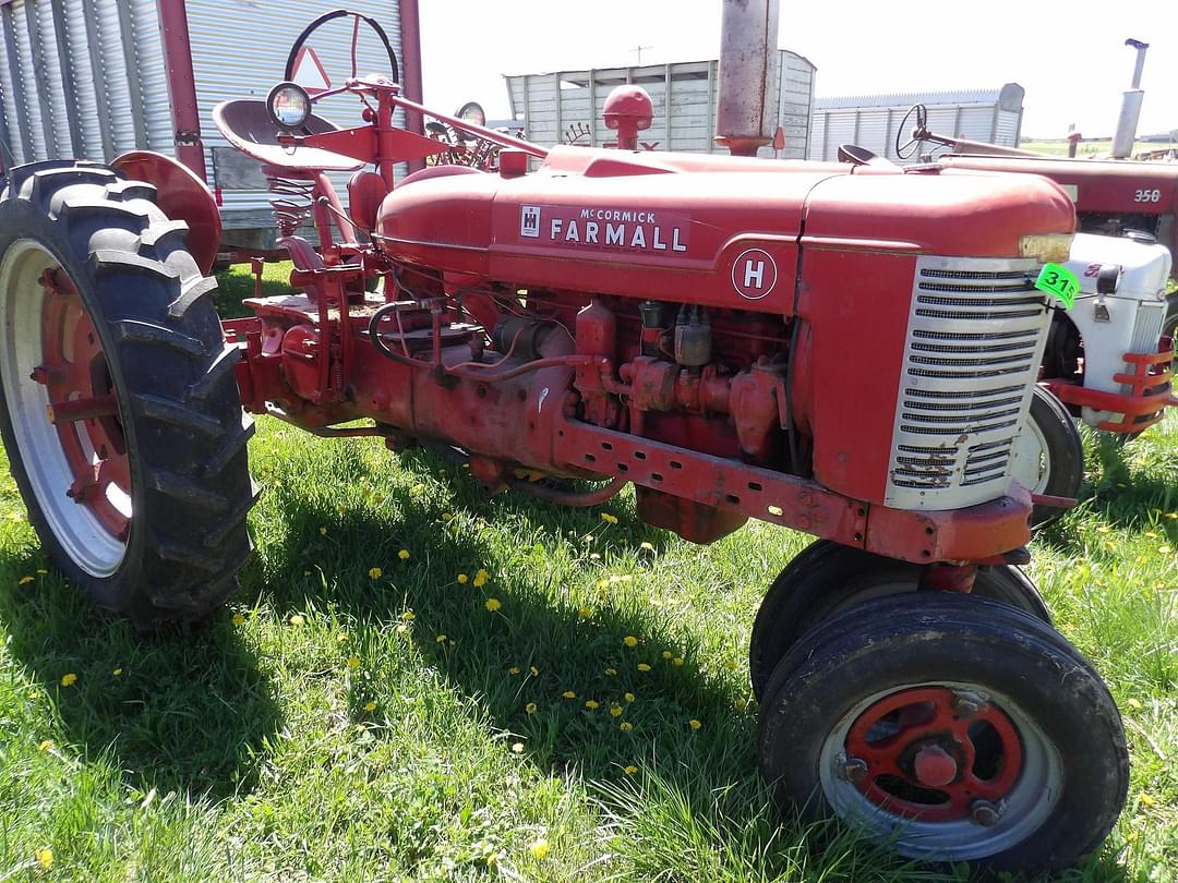 Image of Farmall H Primary image