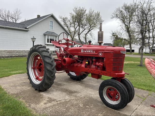 Image of International Harvester H equipment image 2