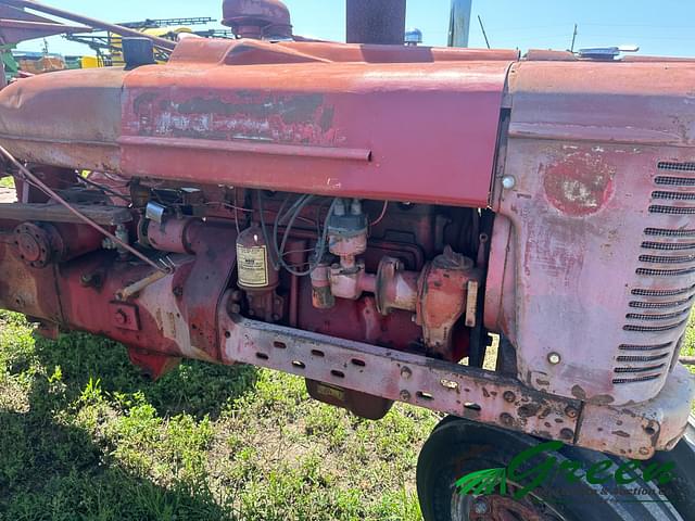 Image of International Harvester Farmall H equipment image 3
