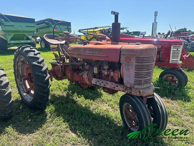 Image of International Harvester Farmall H equipment image 1
