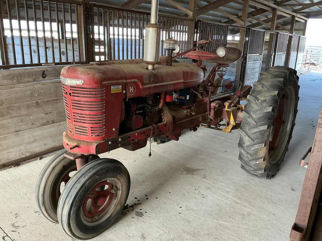 Image of Farmall H Primary image