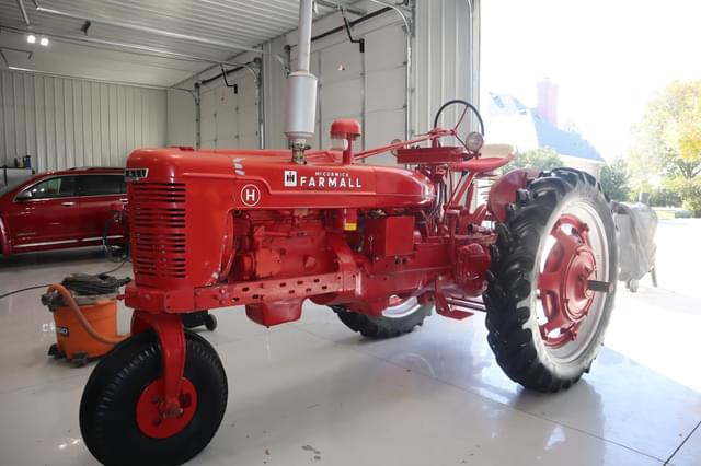 Image of Farmall H equipment image 4