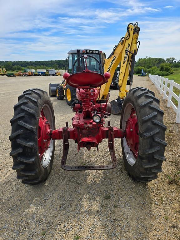 Image of Farmall H equipment image 4