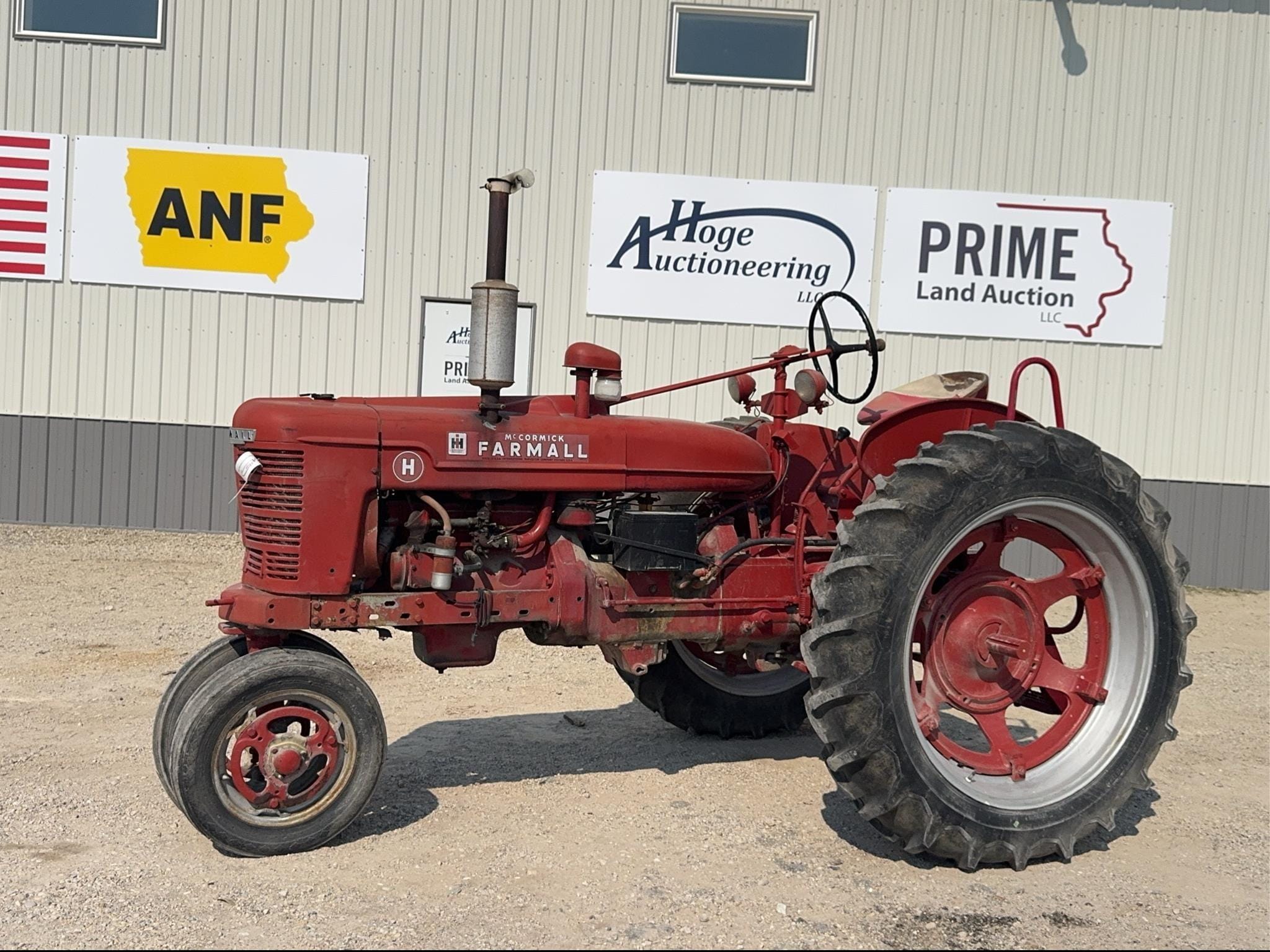 Farmall H Equipment Image0