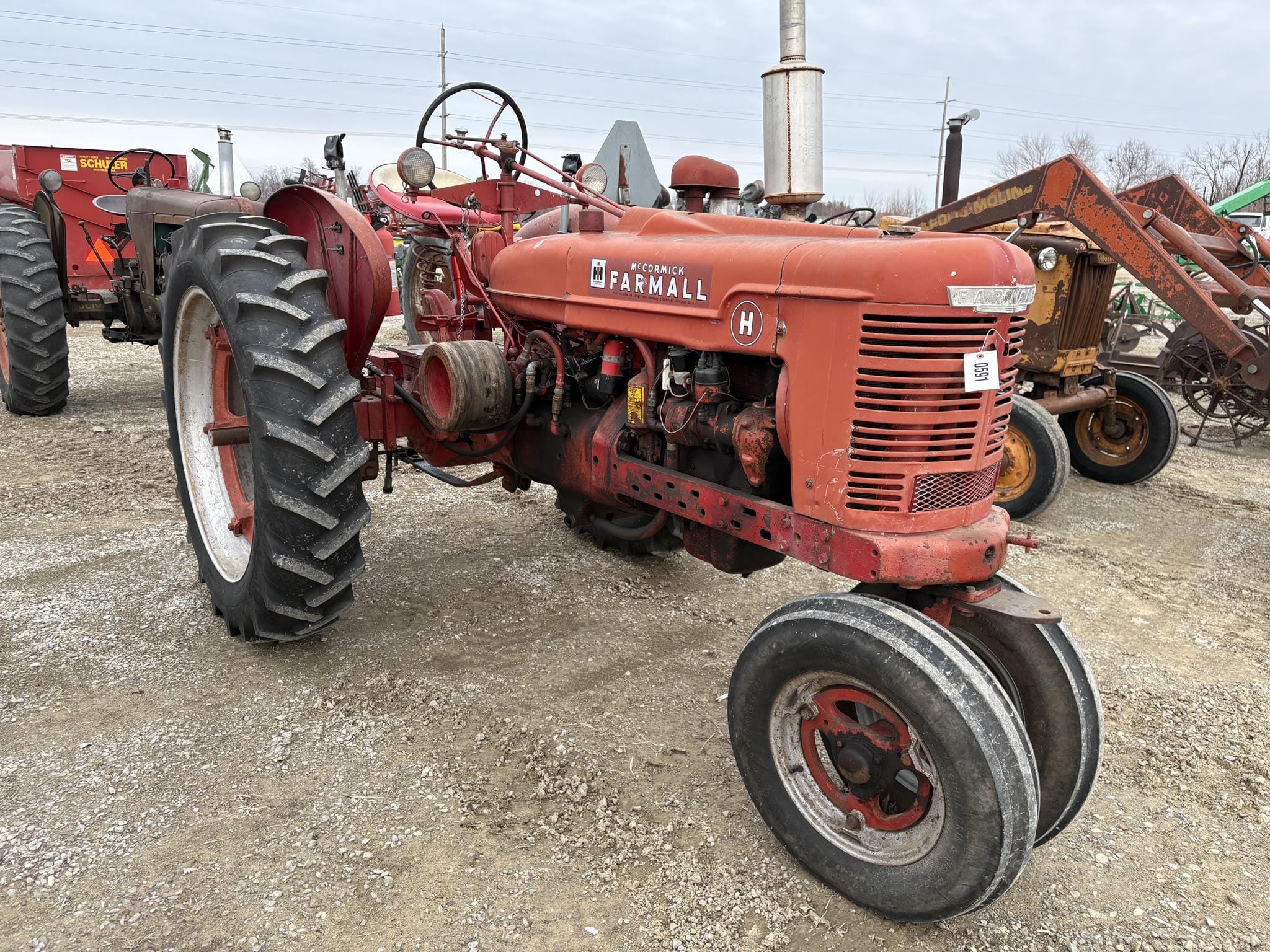 Farmall H Equipment Image0