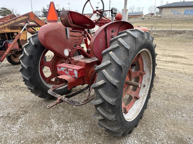 Image of Farmall H equipment image 4