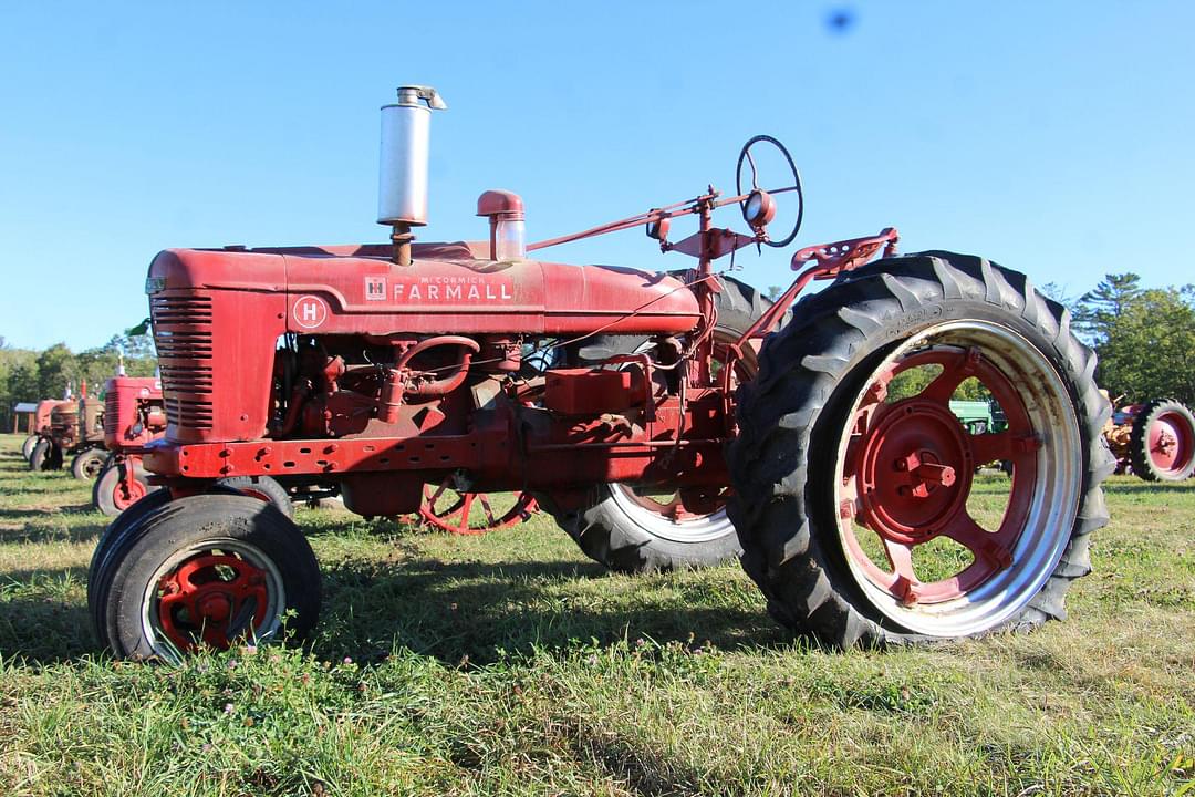 Image of Farmall H Primary image