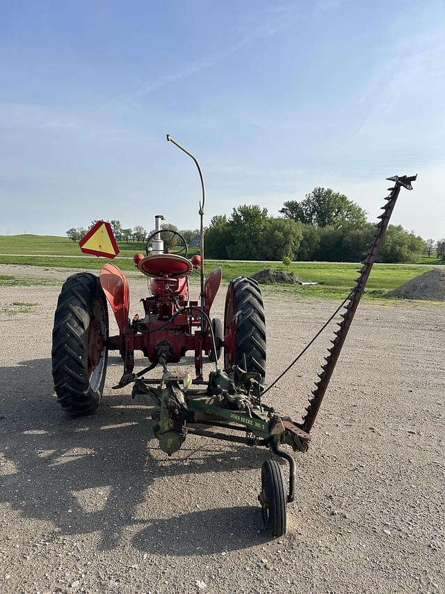 Image of Farmall H equipment image 3
