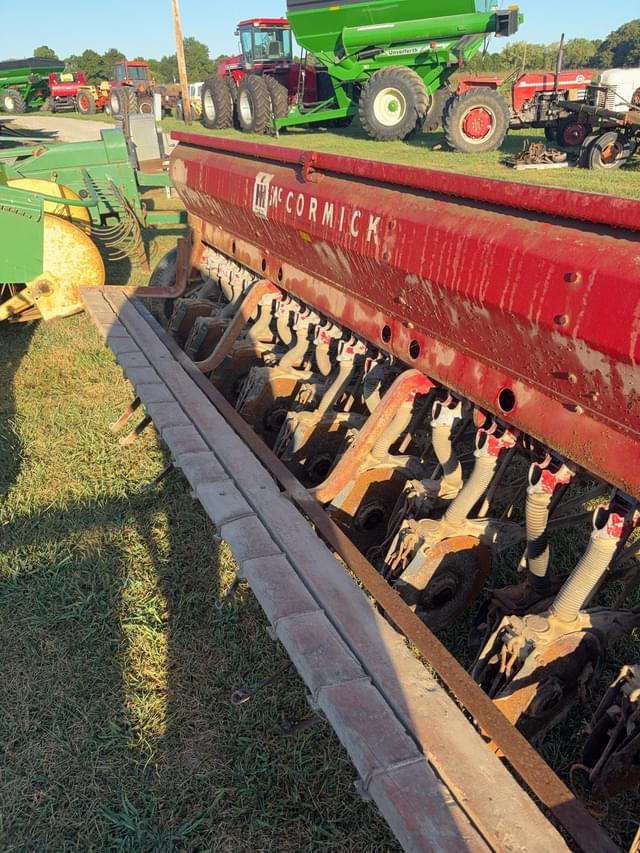 Image of International Harvester 10 equipment image 4