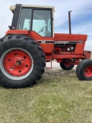Main image International Harvester 1086