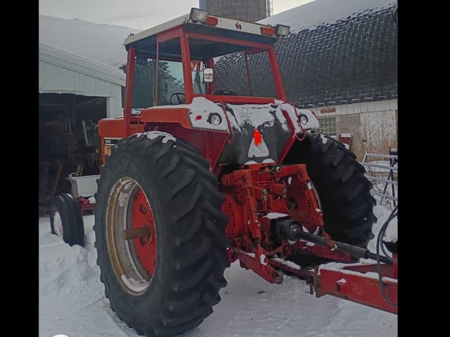 Image of International Harvester 1086 equipment image 2