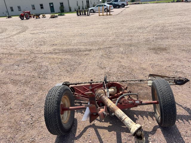 Image of International Harvester 1100 equipment image 1