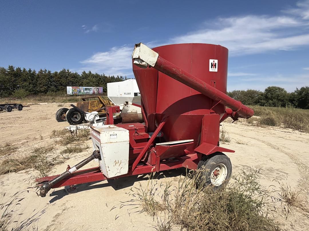 Image of International Harvester 1150 Primary image