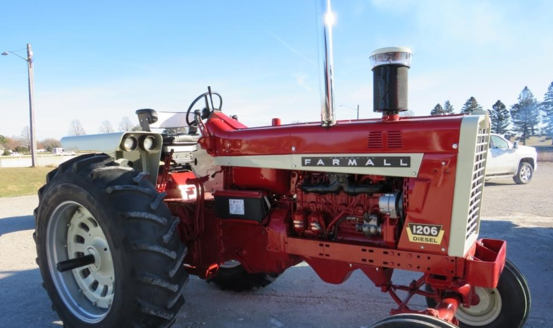 Main image International Harvester 1206