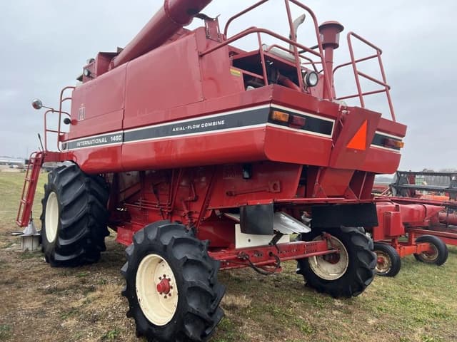 Image of International Harvester 1460 equipment image 3
