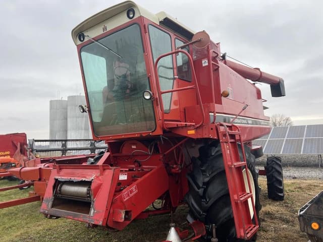 Image of International Harvester 1460 equipment image 4