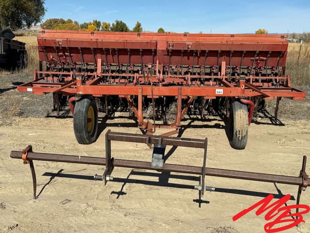 Image of International Harvester 150 equipment image 1