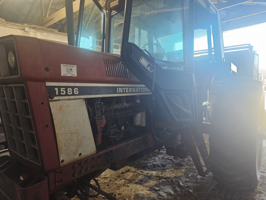 Image of International Harvester 1586 Primary Image