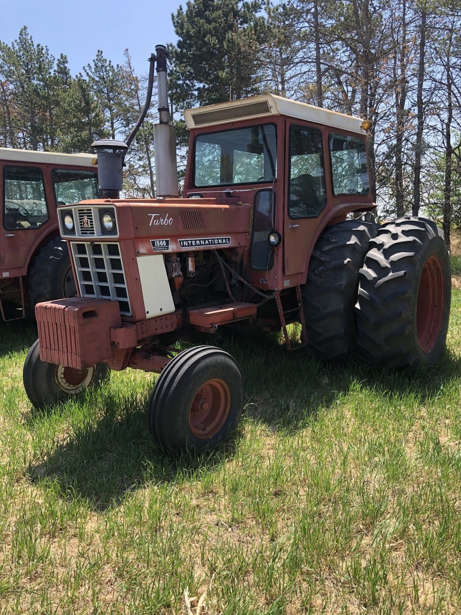 Main image International Harvester 1566