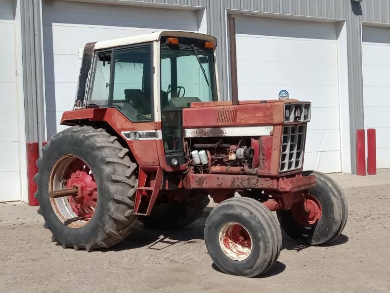 Main image International Harvester 1586