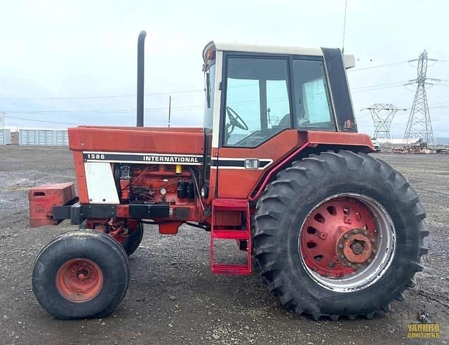 Image of International Harvester 1586 equipment image 1