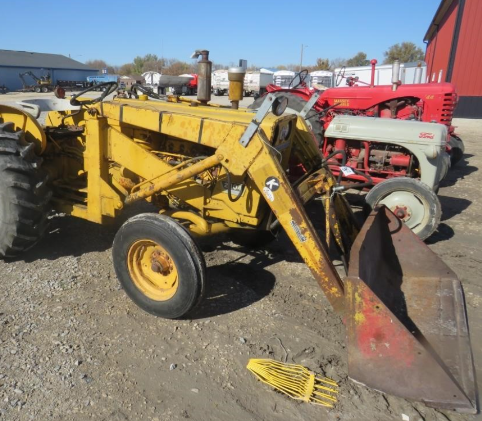 Main image International Harvester 2404