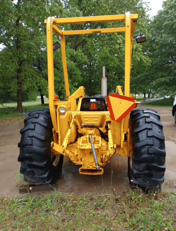Image of International Harvester 2500B equipment image 3