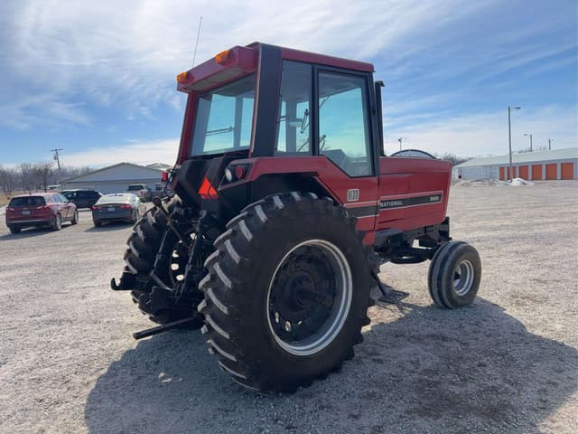 Image of International Harvester 3688 equipment image 3