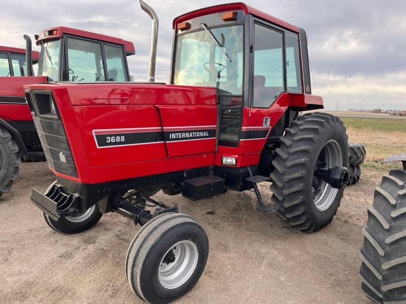 Main image International Harvester 3688