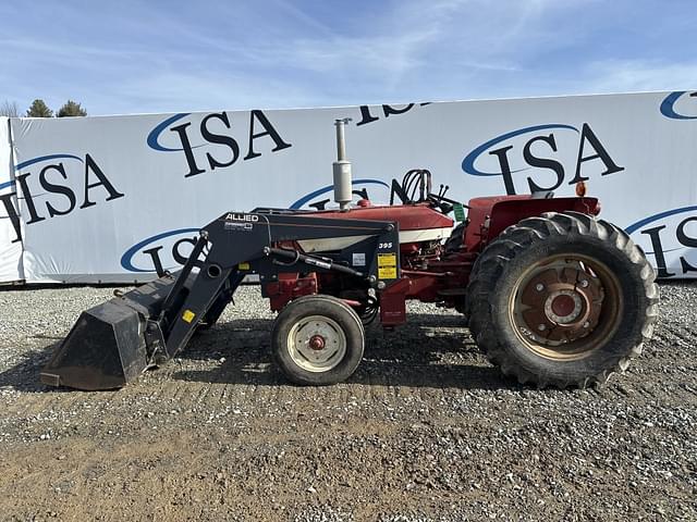 Image of International Harvester 444 equipment image 1