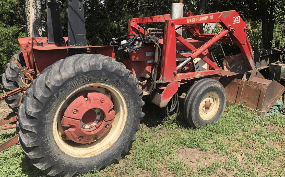 Main image International Harvester 454