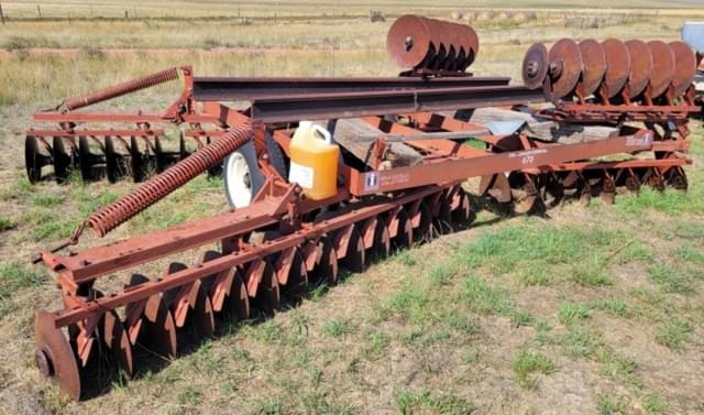 Image of International Harvester 470 equipment image 3