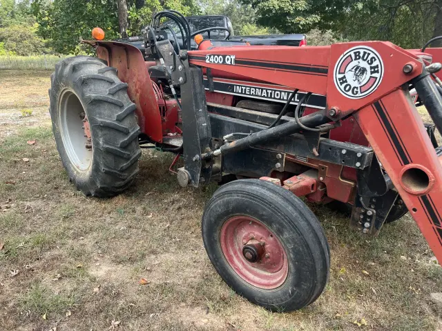 Image of International Harvester 484 equipment image 4