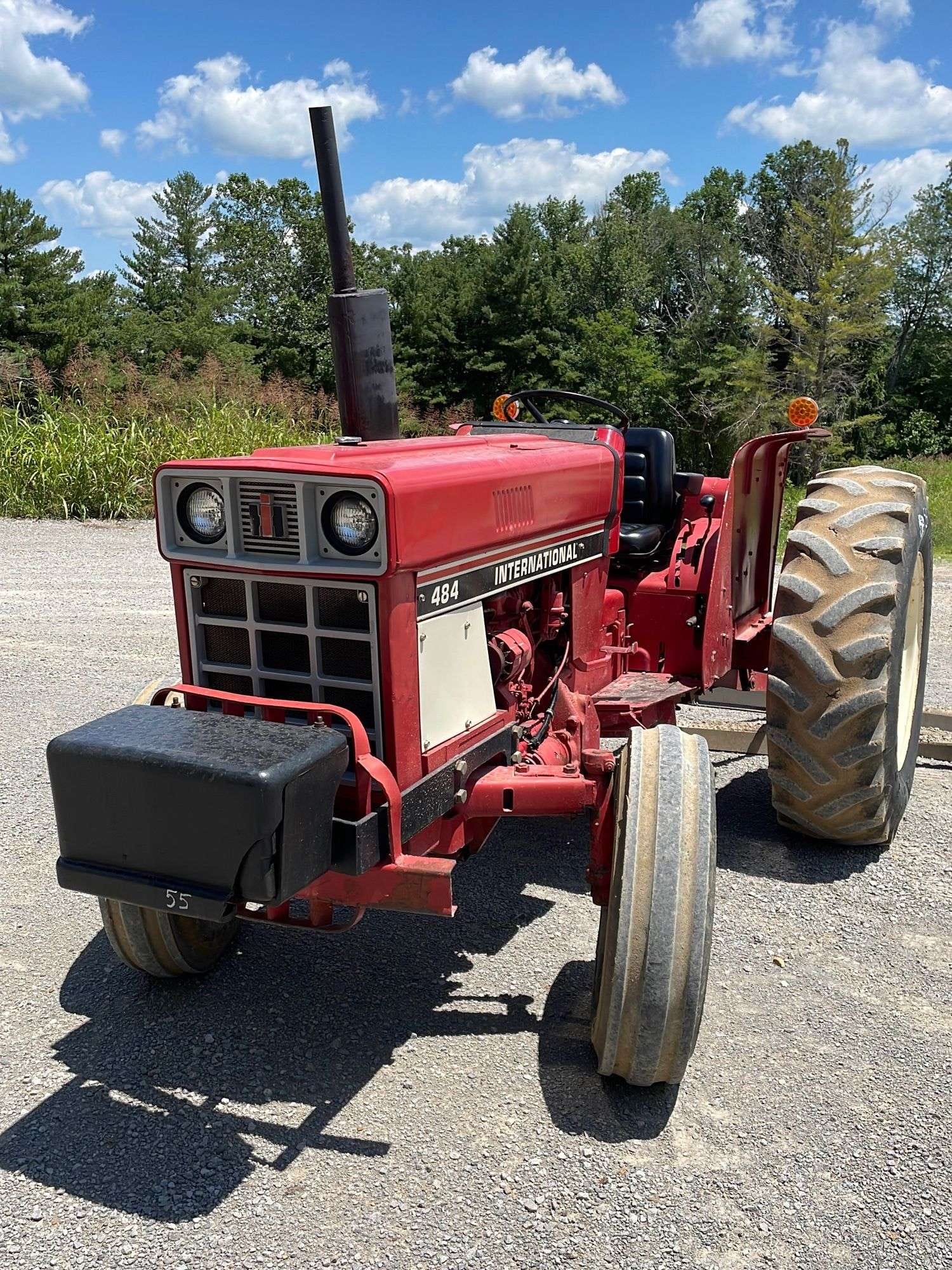 Main image International Harvester 484