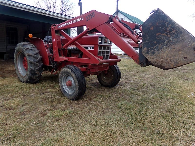 Main image International Harvester 484