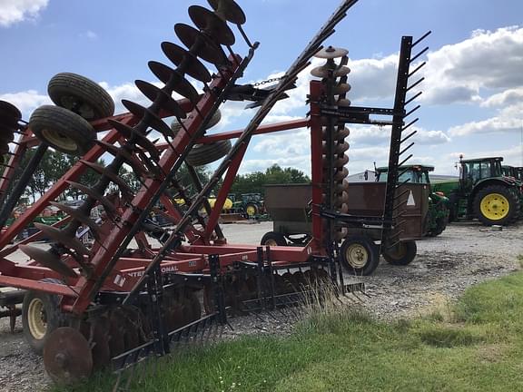 Image of International Harvester 490 equipment image 4