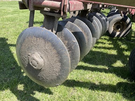 Image of International Harvester 490 equipment image 3