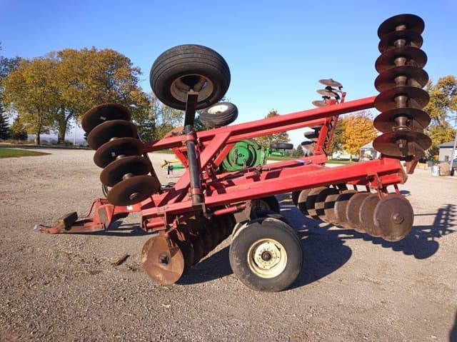 Image of International Harvester 490 equipment image 3