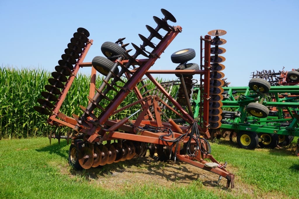International Harvester 490 Equipment Image0