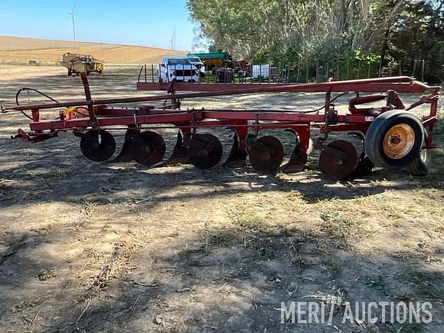 Image of International Harvester 510 equipment image 1