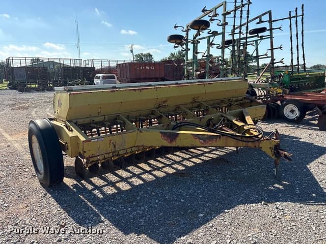 Image of International Harvester 510 equipment image 2