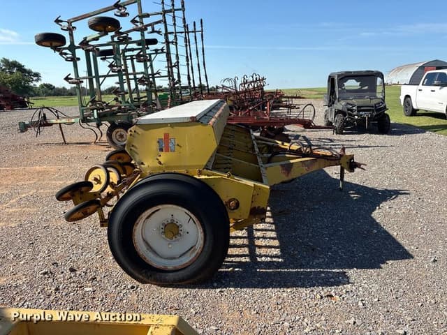 Image of International Harvester 510 equipment image 3