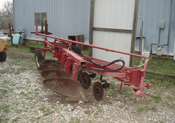 Main image International Harvester 540