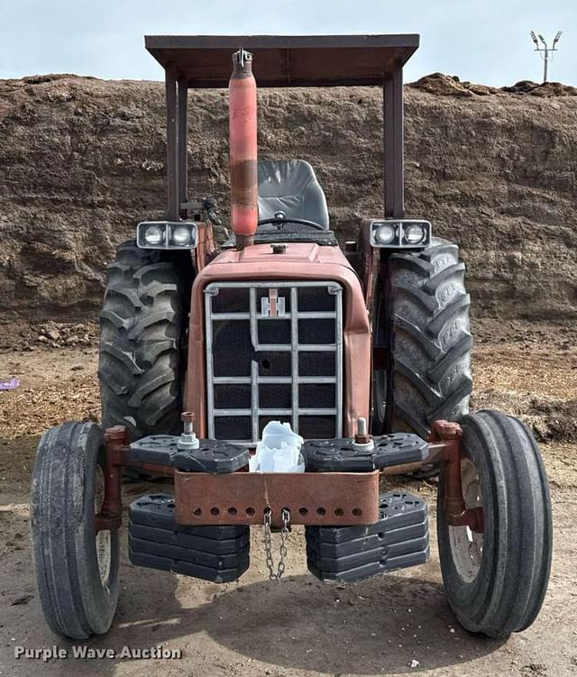 Image of International Harvester 574 equipment image 1
